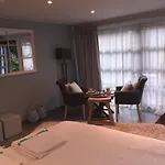 Des Claires Konukevi